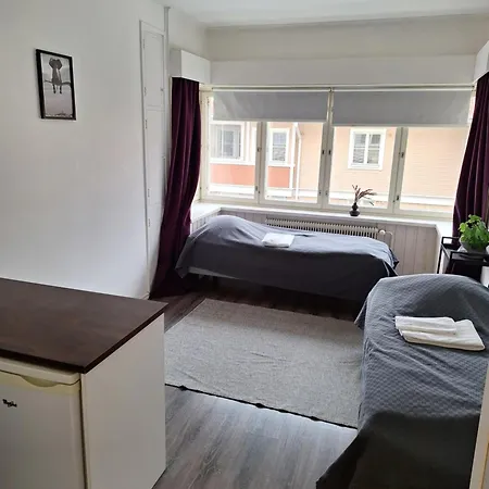 Varvinkatu Apartment *